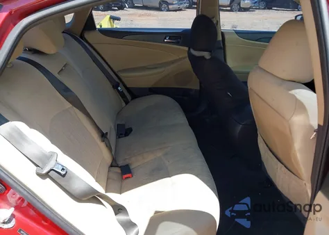 2013 Hyundai Sonata Gls z USA, uszkodzony, nr VIN 5NPEB4AC4DH714769